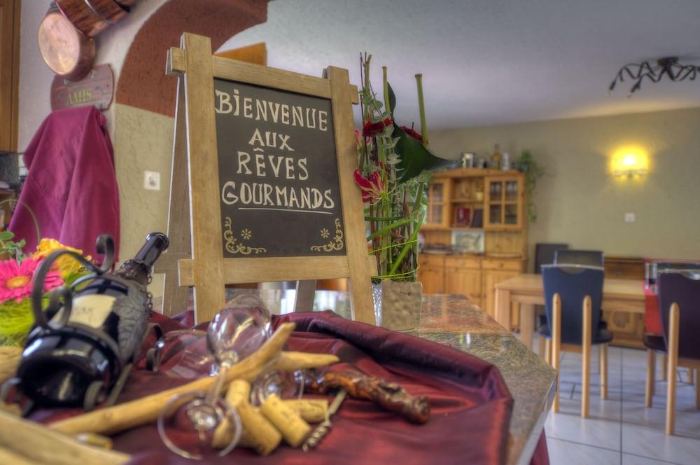 Rêves Gourmands, Hôtellerie&Gastronomie Vernayaz Extérieur photo