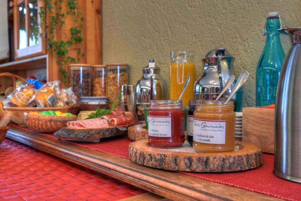 Rêves Gourmands, Hôtellerie&Gastronomie Vernayaz Extérieur photo