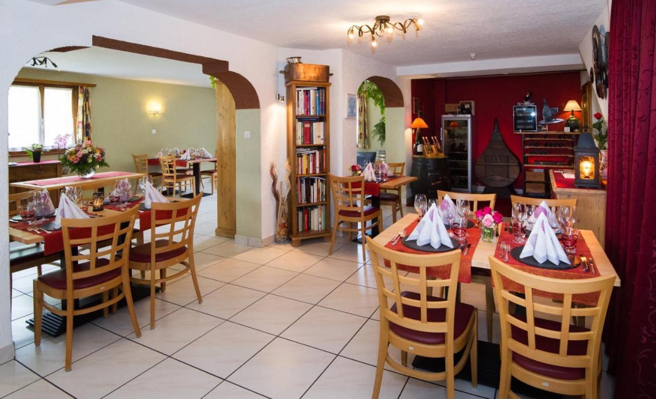 Rêves Gourmands, Hôtellerie&Gastronomie Vernayaz Extérieur photo